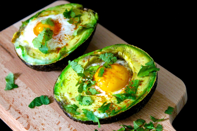 Baked Eggs in Avocado