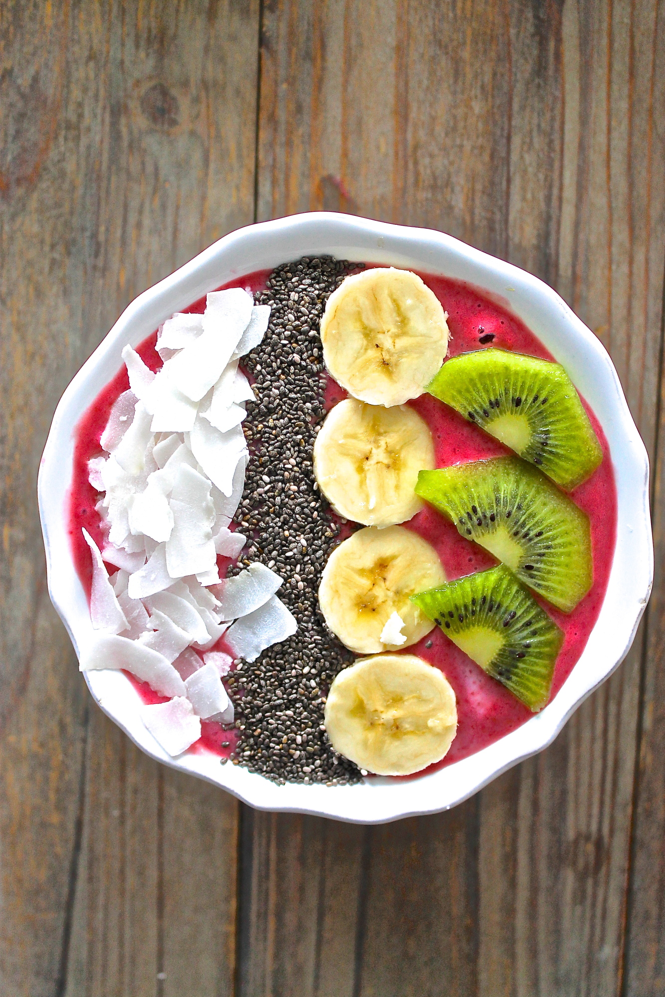 The Easiest Smoothie Bowl (Vegan)